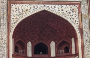 The Main Darwaza is a preview of the stunning Mughal Architecture