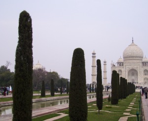 The Taj Mahal Garden and one of the main reasons why this monument looks so beautiful